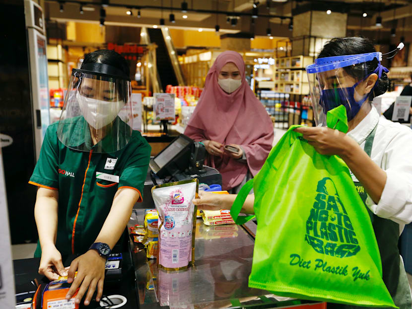 3 reasons why banning plastic bags is problematic