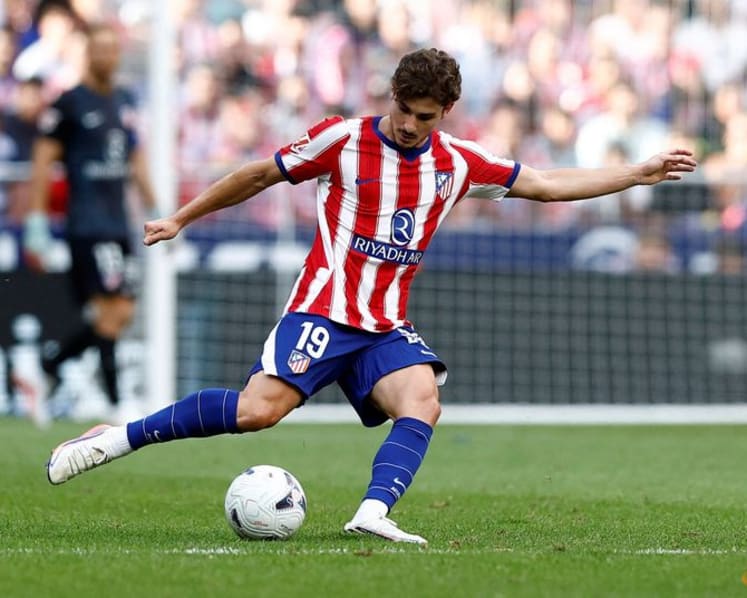 Atletico chief says Alvarez will 'never, ever' join Barcelona amid transfer pursuit