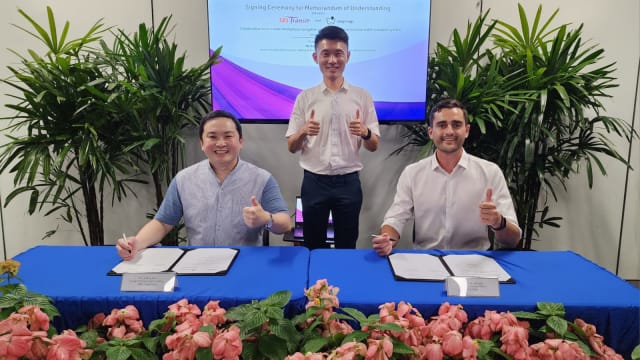 亚太区首个语音导航应用程序 助视障者公交站安全行走