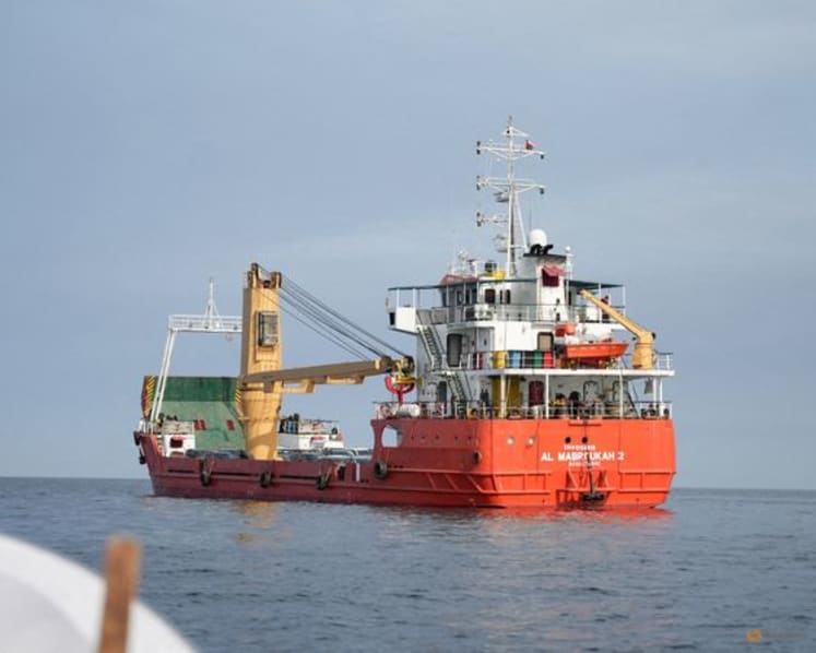 US begins Iran port blockade, oil prices ease on hopes for dialogue