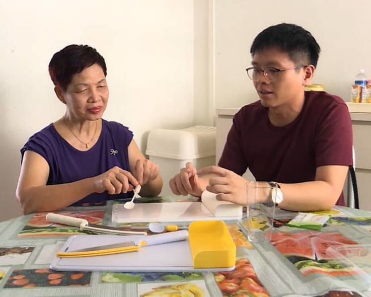 Young designer invents kitchenware for the blind, but struggles to bring it to market