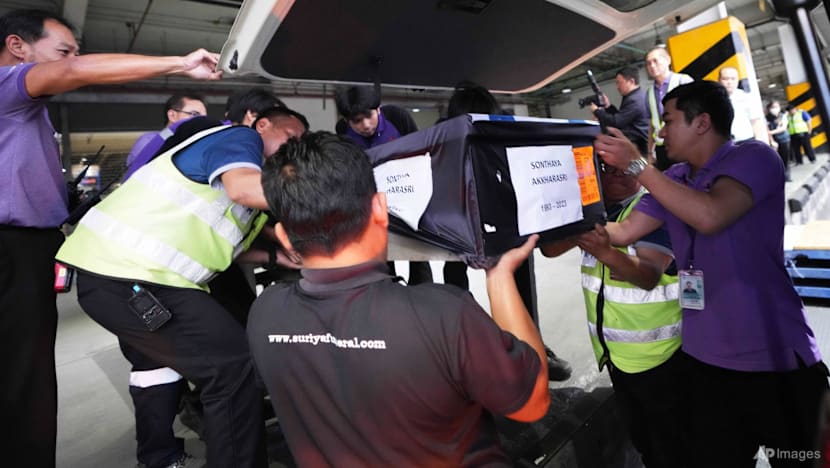 Body of Thai migrant held in Gaza returns home