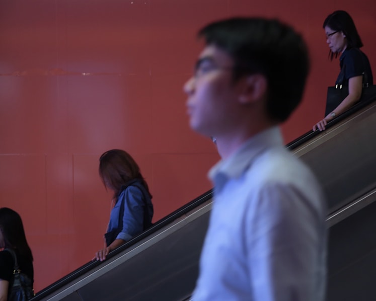 Fewer workers employed in Q3 but jobless rate unchanged