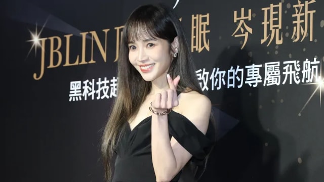 称小S与许雅钧很甜蜜　侯佩岑支持王力宏复出