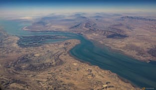 Iran's Revolutionary Guards begin military drills in Strait of Hormuz