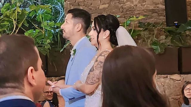 刚完婚新郎被网红开车撞死 婚礼变忌日