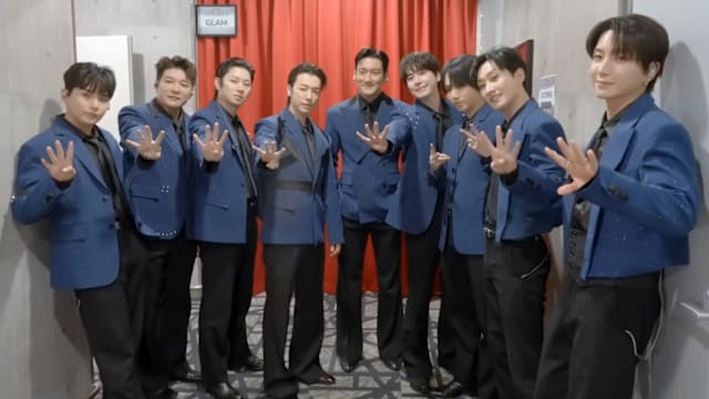Super Junior官方释出新加坡跨年舞台花絮，年龄成“敏感话题”