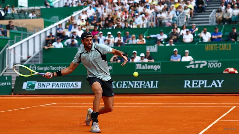 Medvedev smashes racket during 6-0 6-0 loss in Monte Carlo