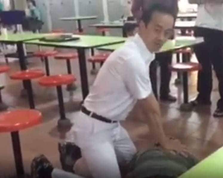PAP's Koh Poh Koon performs emergency CPR on man who collapsed