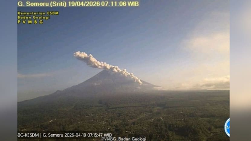 Gunung Semeru berstatus siaga, alat pantau di Stasiun Kopirejo Malang malah hilang dicuri