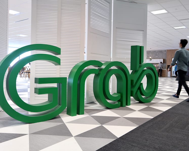 Grab launches food delivery service; sets sights on becoming ‘everyday’ app for delivery and payments