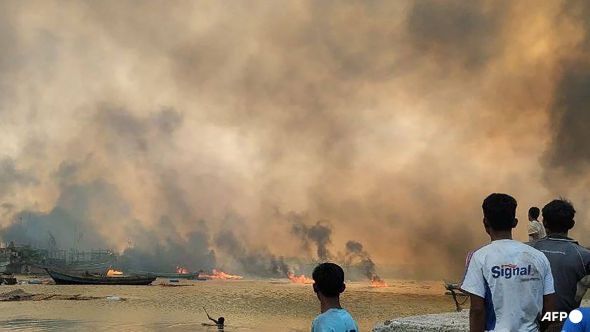 Myanmar junta air strike kills 40, says ethnic armed group, rescue worker