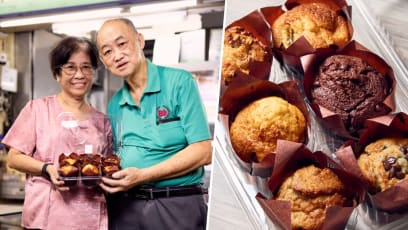 Hawker, 72, Sells Super Moist ‘Cold Muffins’ At Hidden Gem Stall; Not Drawing Salary Due To Escalating Rent & Utilities