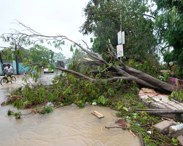 Thousands in western India relief camps start returning home as Cyclone Biparjoy recedes