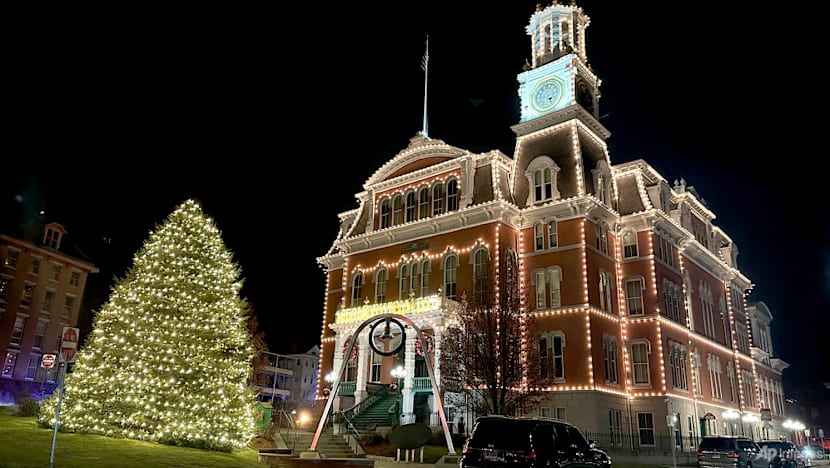Hallmark holiday movie fans are flocking to Connecticut's quaint filming locations