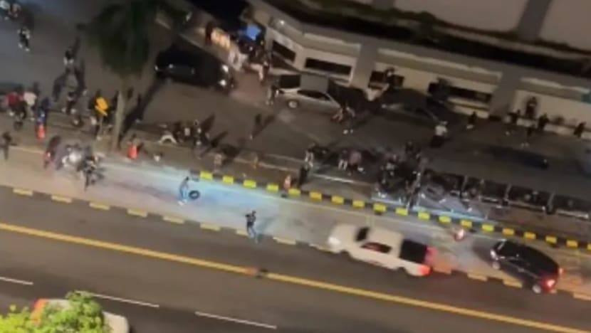 Selisih faham punca kejadian Hilux, Vios langgar lari