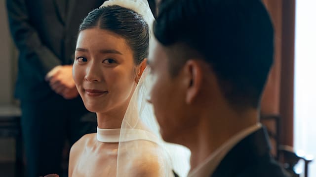 当年怀孕办婚礼状态欠佳，余香凝盼结婚10周年补办派对