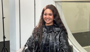 BERITA+ HTHT: ‘Angkat’ bukan sekadar lagu – Mimifly kongsi inspirasi dan perjalanan seni