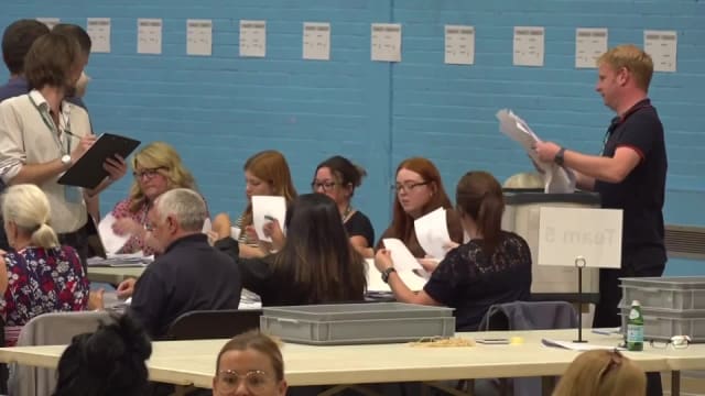 英国保守党国会议席补选 守住前首相伦敦西部席位