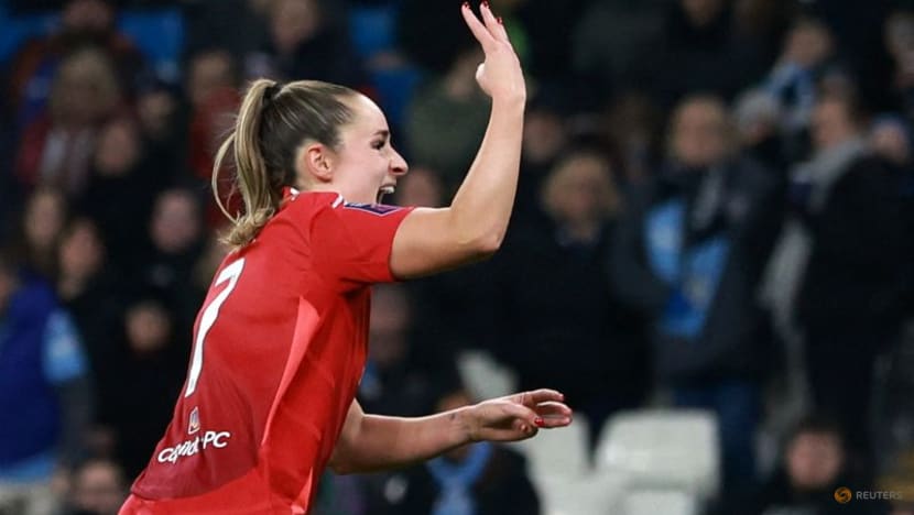 Chelsea, Arsenal notch 5-0 wins, Man City slip up as WSL returns