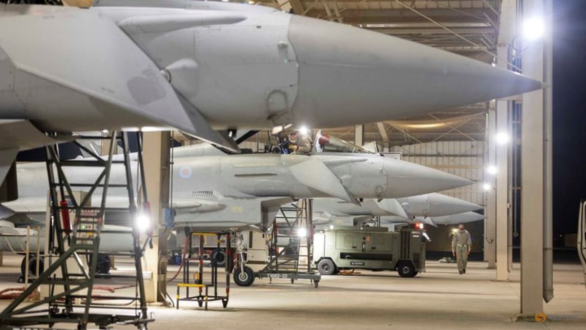UK to deploy fighter jets to help protect Saudi from Houthi attacks