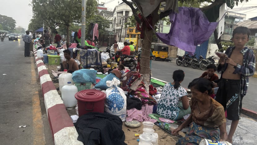Myanmar quake survivors sleep on streets, face shortage of food and water Myanmar quake survivors sleep on streets, face shortage of food and water