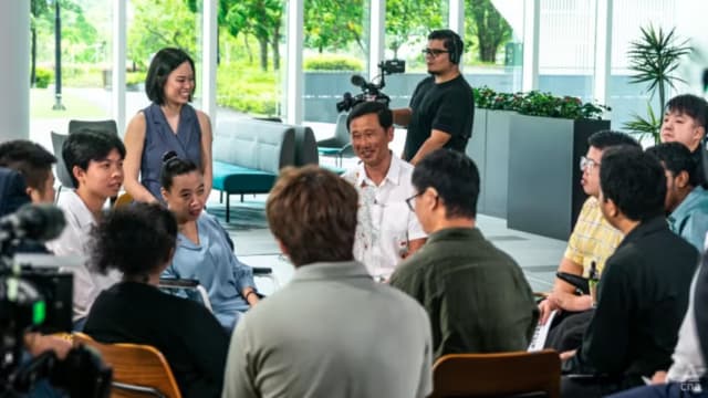 为何没有跟随父亲脚步加入反对党？ 王乙康揭从政过程