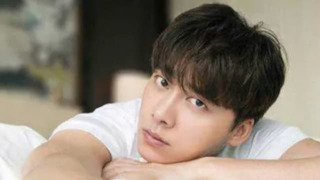 嫖娼被抓后首露面　李易峰与友人小声讲大声笑！