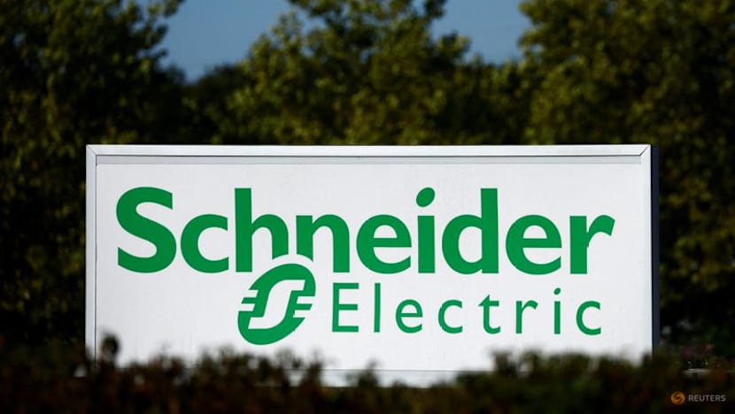 Schneider Electric seals $2.3 billion in US data centre deals to power AI boom