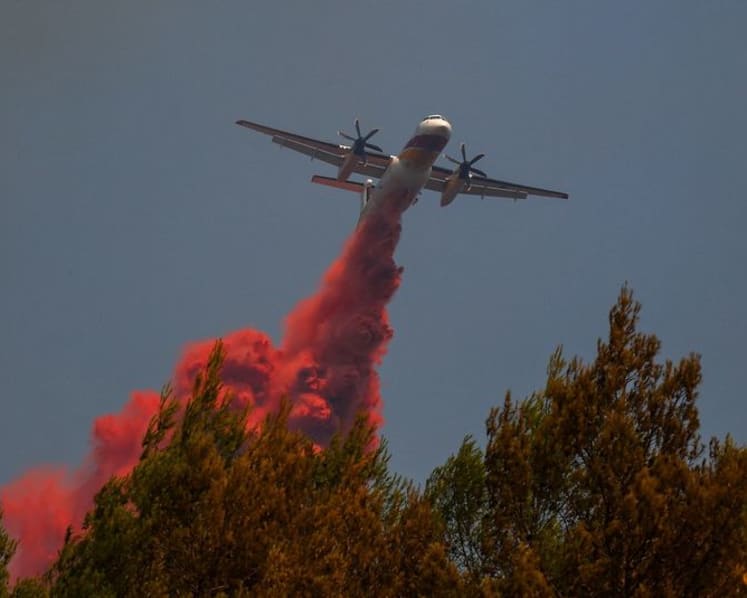 Smoke from France industrial waste fire confines 30,000 indoors