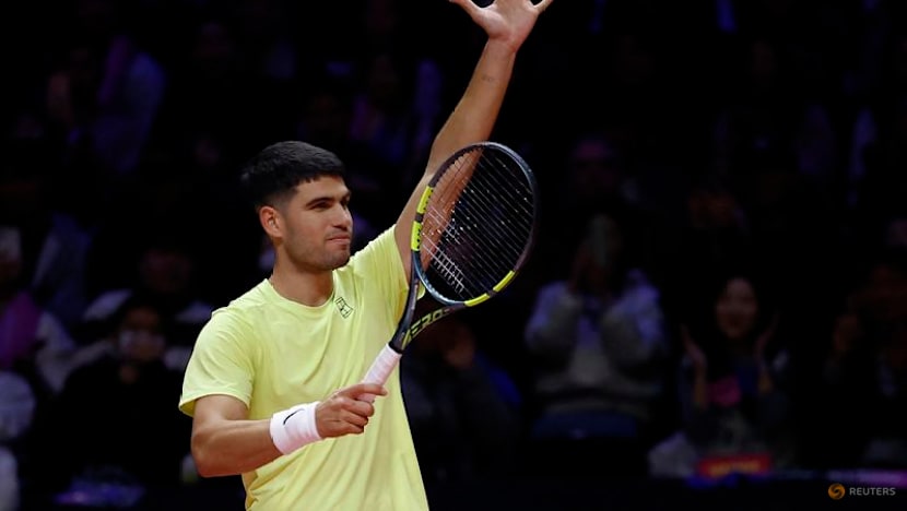 Alcaraz beats Sinner in South Korea exhibition match