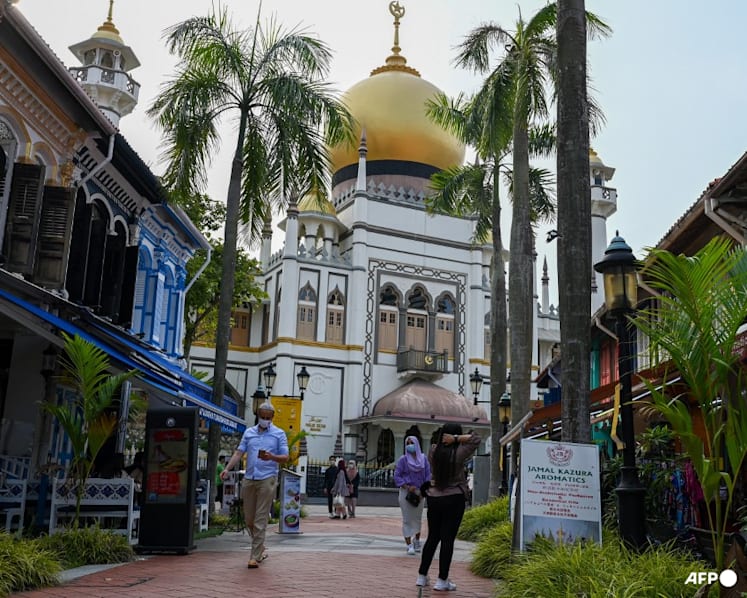 Muslim Friday sermons in Singapore to be shortened temporarily due to hot weather, haze Muslim Friday sermons in Singapore to be shortened temporarily due to hot weather, haze