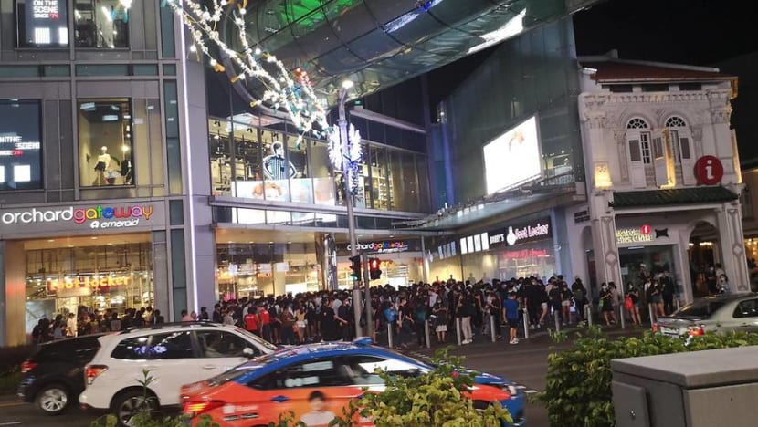 IN FOCUS Foot Locker crowds offer glimpse into cut throat world of reselling sneakers CNA