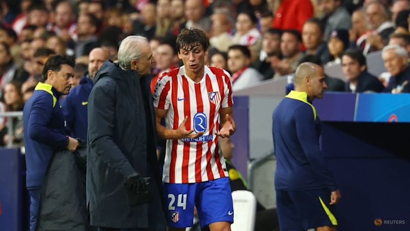 Atletico defender Le Normand sidelined with knee injury