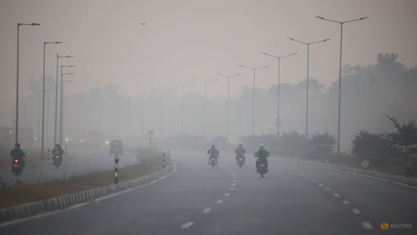 Delhi restricts vehicles, office attendance in bid to curb pollution