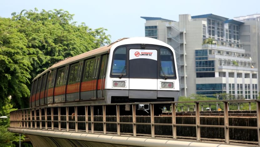 2 SMRT workers taken to hospital after fire breaks out between Orchard and Somerset stations