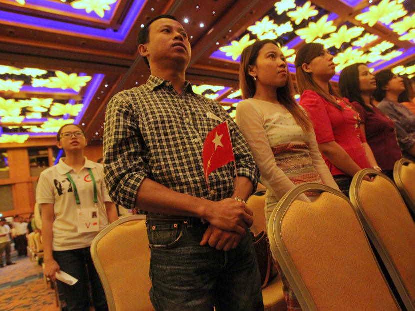 Suu Kyi encourages overseas Myanmar citizens to return home