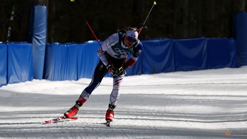 Biathlon-Jacquelin honours 'Pirate' Pantani, ends up with bronze in biathlon