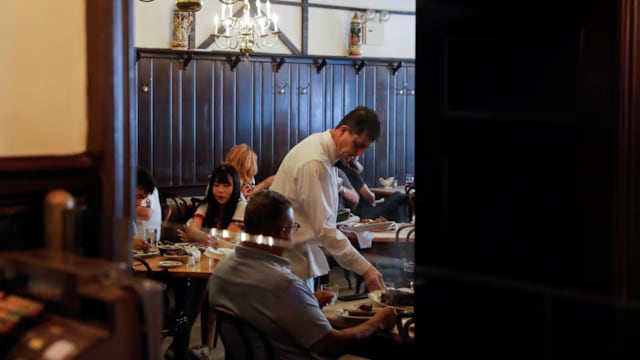 美国服务业增长放缓 通胀压力持续偏高