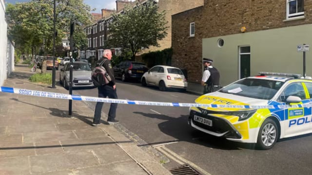 英国首相斯塔默住所失火 当地警方逮捕一名男子