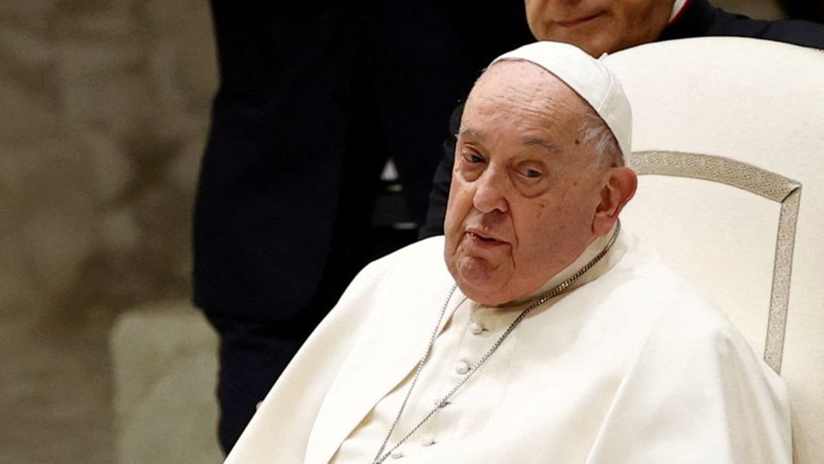 Ailing Pope Francis apologises for Vatican absence Ailing Pope Francis apologises for Vatican absence