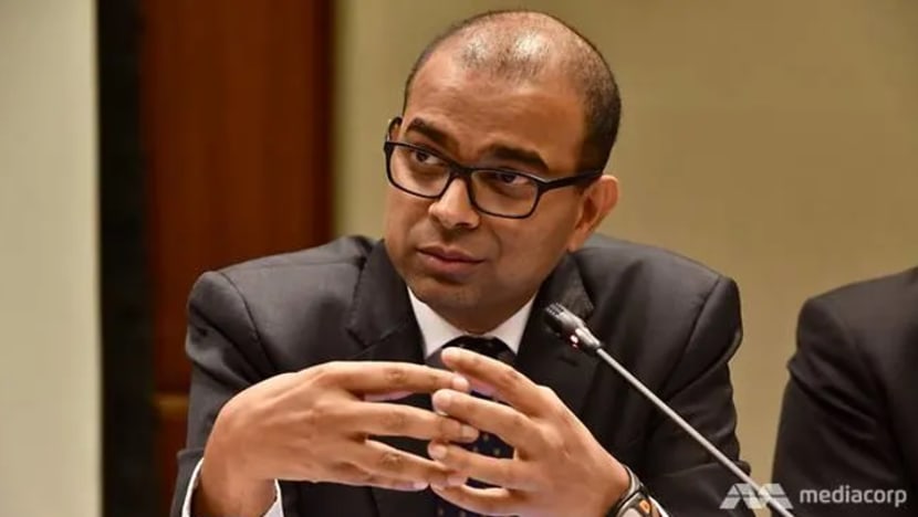 "சவாலான தேர்வைக் கையாளத் துணைப்பாட வகுப்புகள் மட்டுமே வழியல்ல": மூத்த துணையமைச்சர் ஜனில்