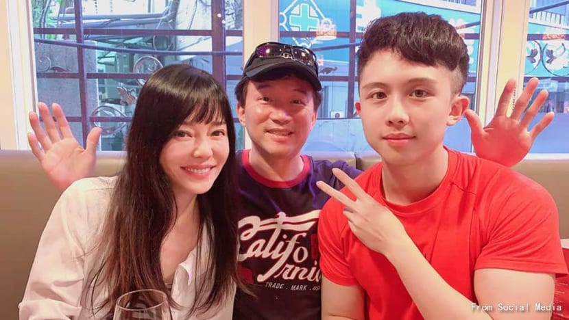 Taiwanese Actress Di Ying Goes On Drunken Live Stream Rant About A 'Miss Lin' Who's Trying To "Steal" Her Husband