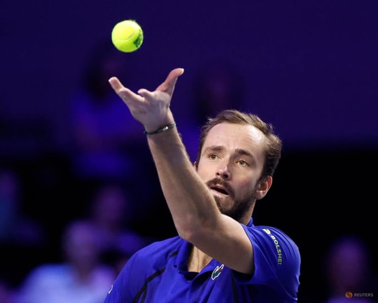 Alcaraz beats Medvedev to reach Vienna final