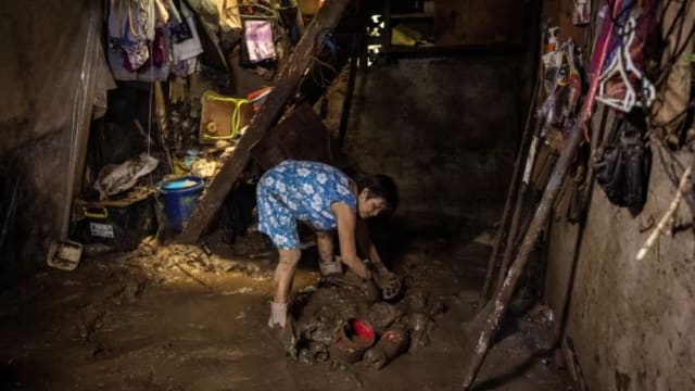 台风摩羯逼近中国南部 当局发布红色预警