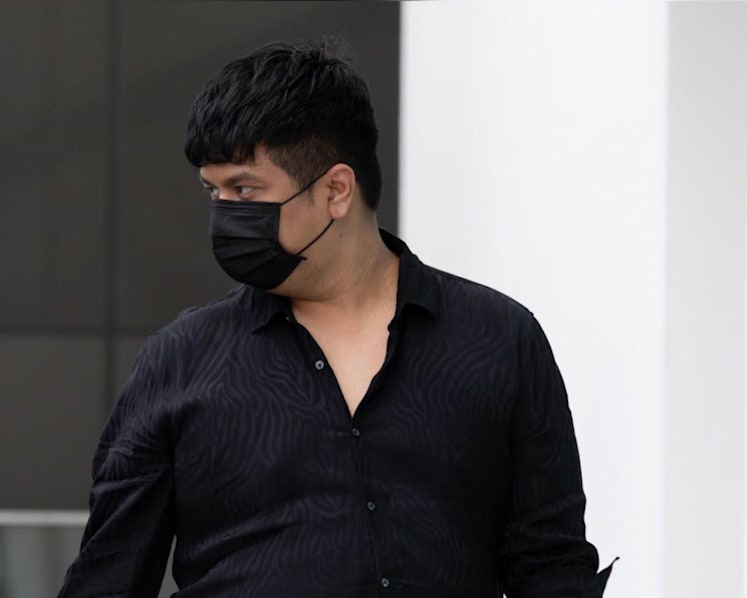YouTuber Dee Kosh charged with sexually exploiting teenage boy, possessing obscene videos