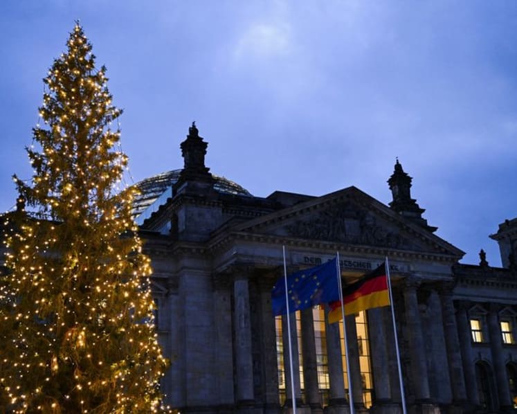 German parliament suffers suspected cyberattack during Zelenskiy’s visit, FT reports