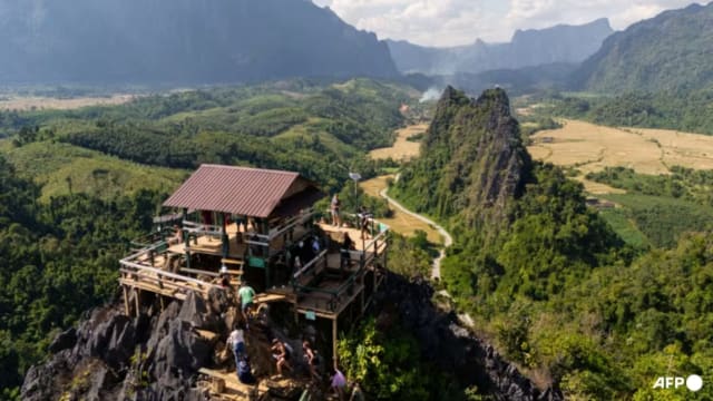 六名游客疑甲醇中毒身亡 老挝警方拘留背包客旅社员工