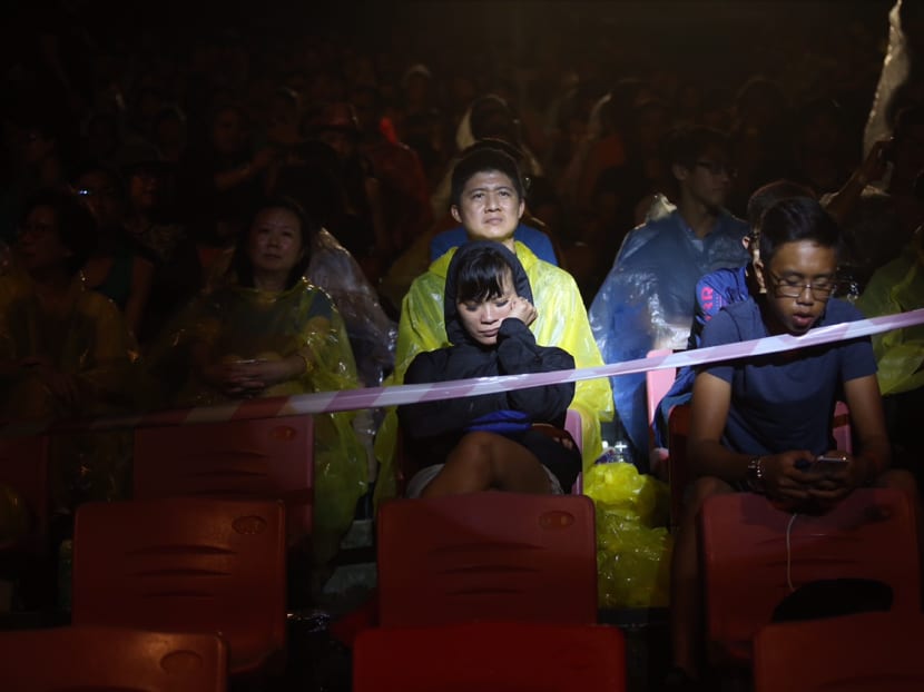 Singapore sees in New Year with fireworks, celebrations islandwide