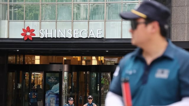 恐吓引爆首尔明洞百货商场嫌犯落网 警方：是一中学生